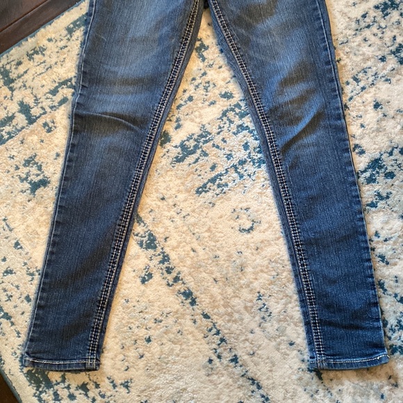 ❤️Eighty Eight Skinny Jeans! Size 7 - Picture 2 of 8